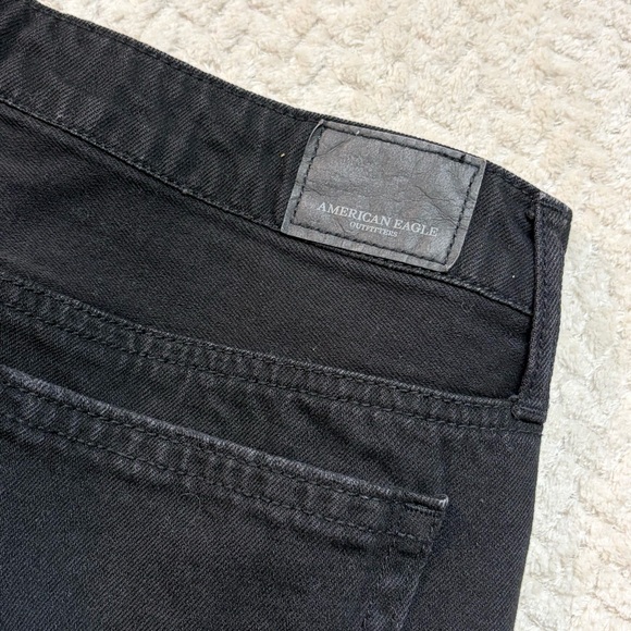 American Eagle Womens Size 8 Black High-Rise Distressed FestivalMini Jean Skirt - Picture 5 of 8